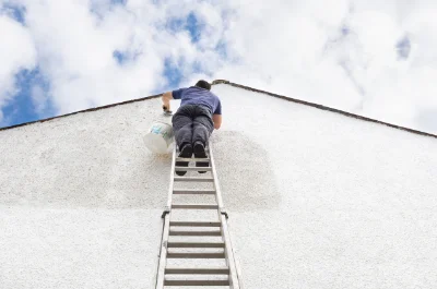 Peinture extérieure à la Comelle — façades et ravalement